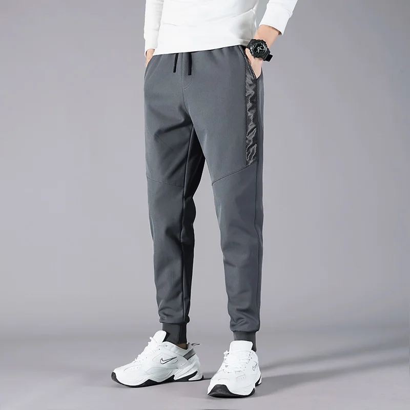 dark grey739C