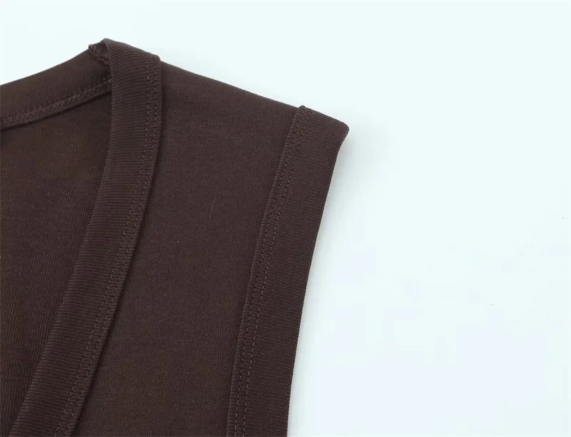 Women's Top 2026 Spring New Style Solid Color Sleeveless Sexy V-Neck Simple Slim Fit Top Casual Fashion Versatile