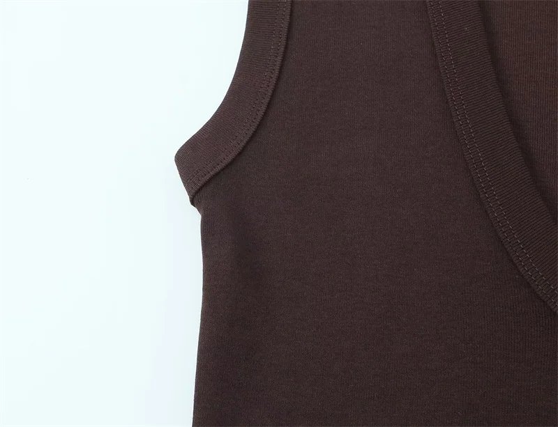 Women's Top 2026 Spring New Style Solid Color Sleeveless Sexy V-Neck Simple Slim Fit Top Casual Fashion Versatile