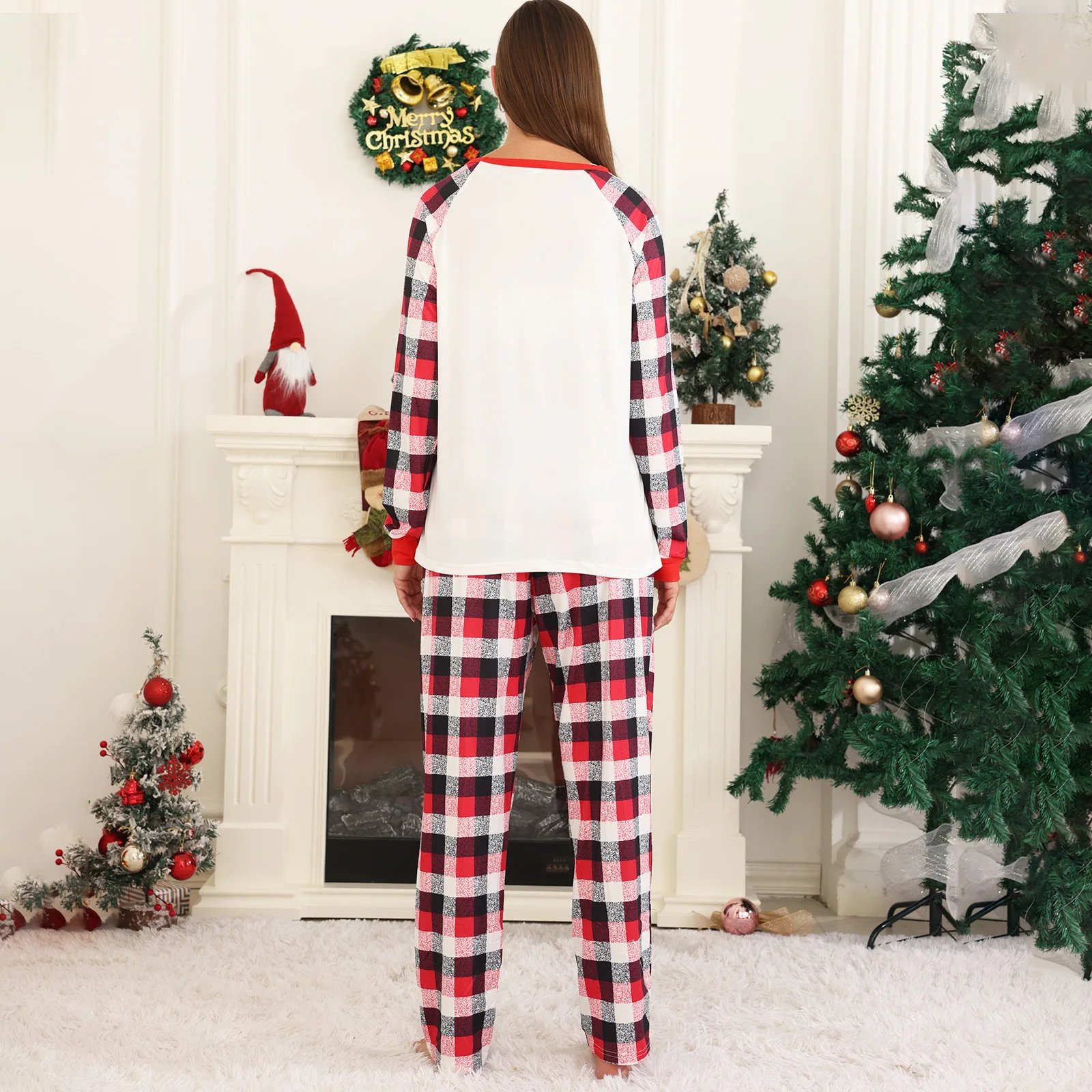 Front Blank Christmas Matching Outfits Plaid Patchwork Pajamas Set for Mom Dad Kids 2pcs Sleepwear Baby Romper Xmas Party Wear