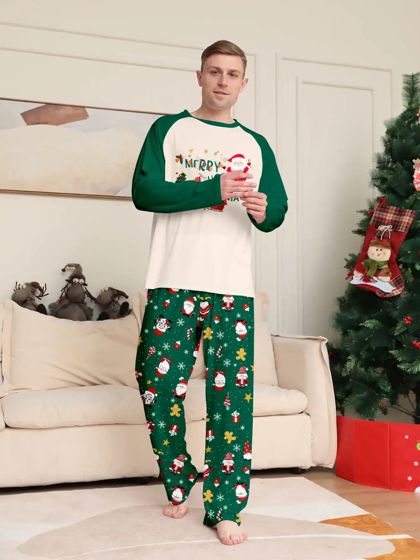 2027 New Year's Costumes Family Christmas Pyjamas Set Mom Daughter Dad Son Matching Outfits Green Print Cute Sleepwear Xmas Look