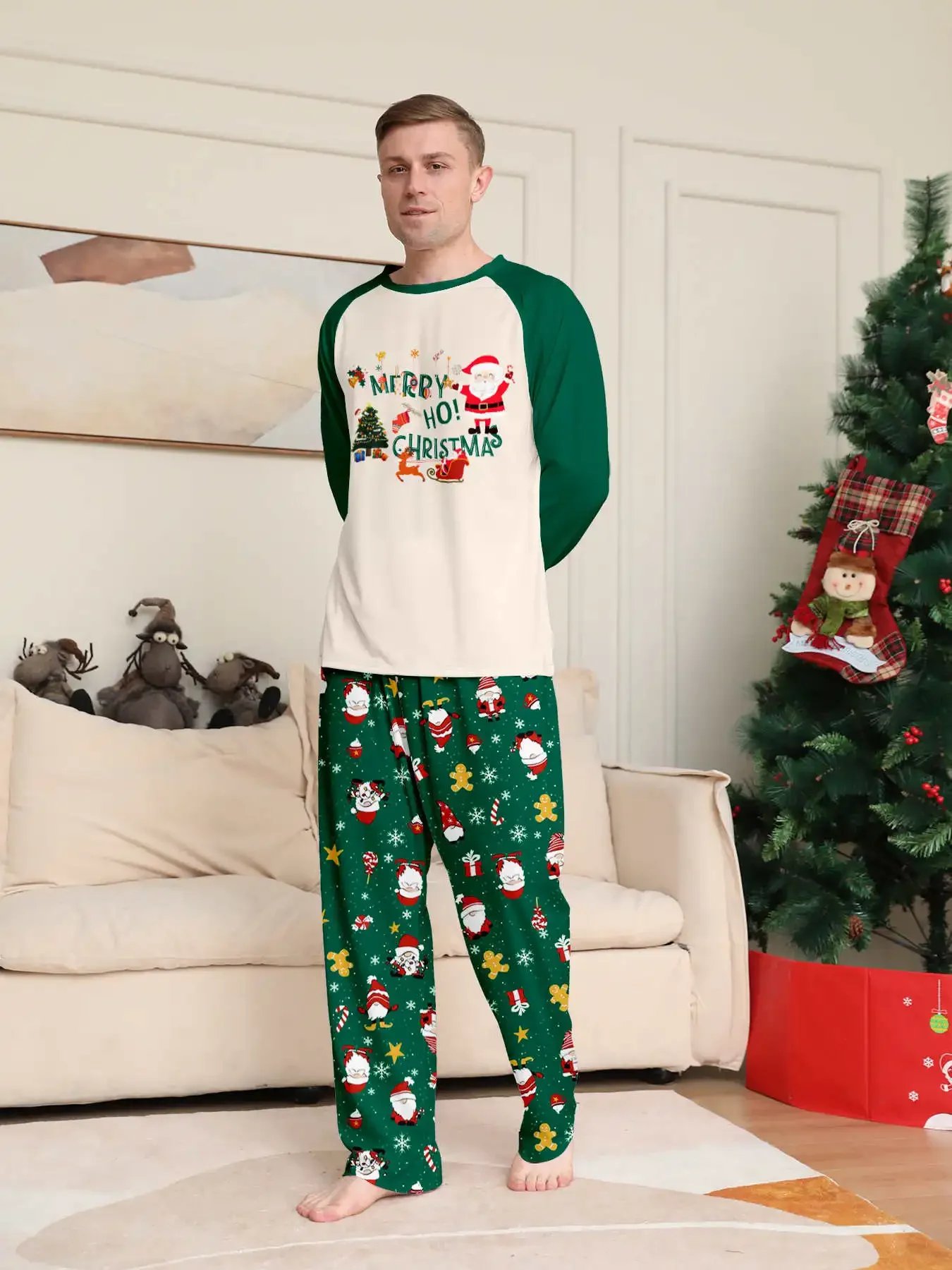 2027 New Year's Costumes Family Christmas Pyjamas Set Mom Daughter Dad Son Matching Outfits Green Print Cute Sleepwear Xmas Look
