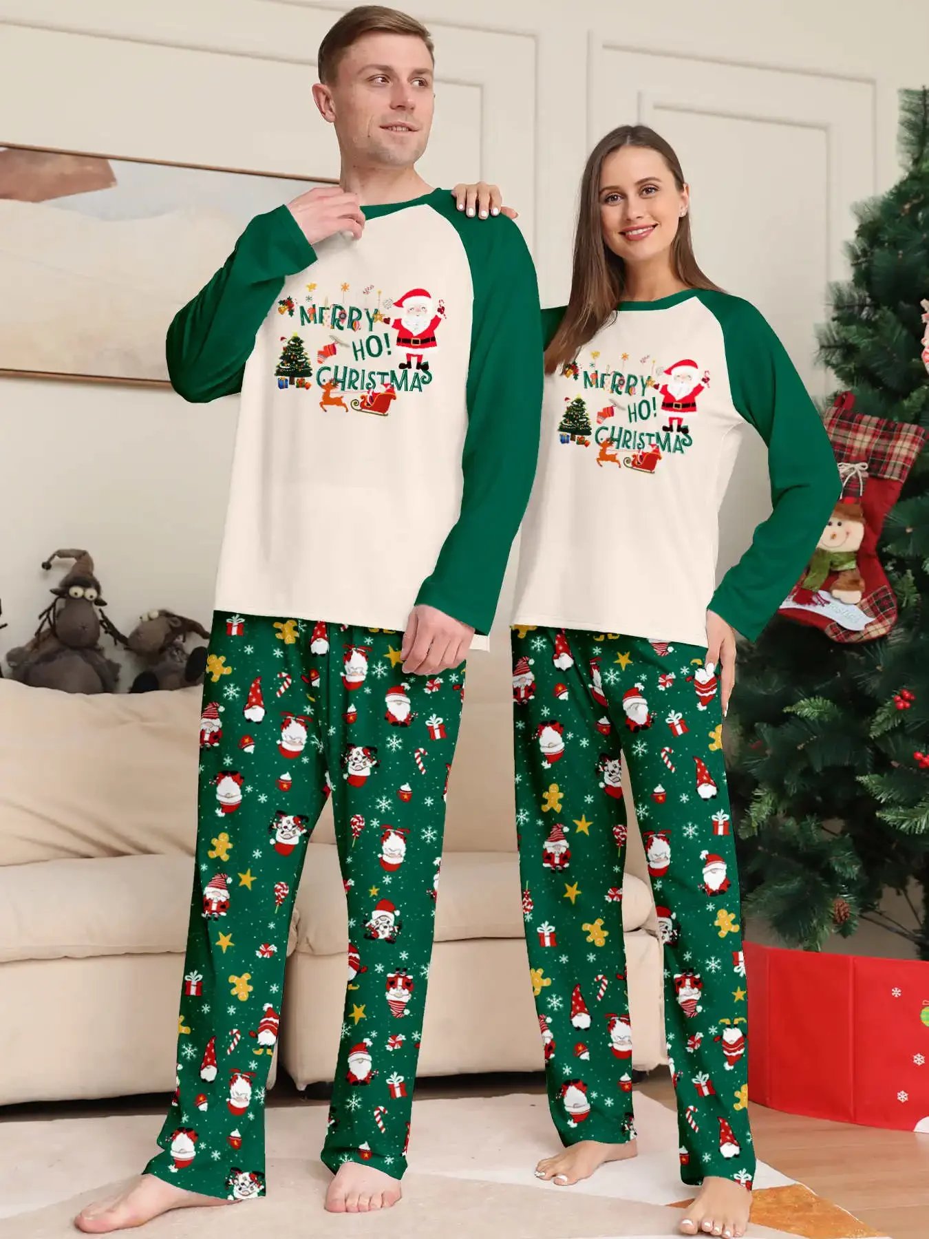 2027 New Year's Costumes Family Christmas Pyjamas Set Mom Daughter Dad Son Matching Outfits Green Print Cute Sleepwear Xmas Look
