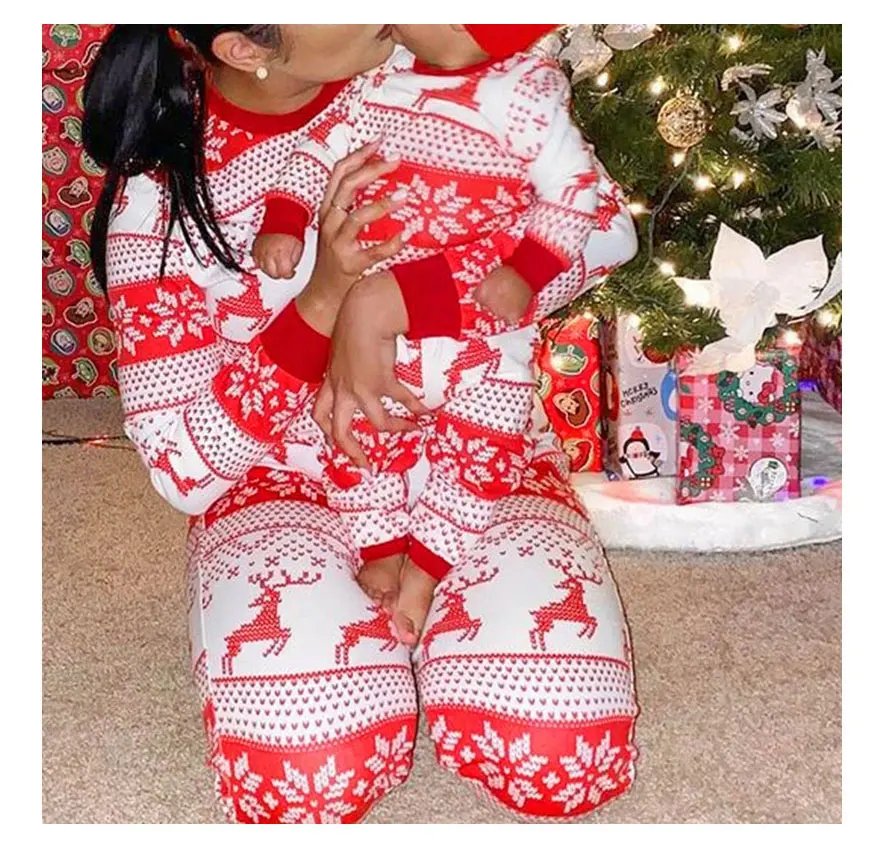 2025 New Family Christmas Pajamas Mom Dad Kids Matching Clothing Set Baby Romper Pjs Soft Loose 2 Pieces Suit Homewear Xmas Look 2025 New Family Christmas Pajamas Mom Dad Kids Matching Clothing Set Baby Romper Pjs Soft Loose 2 Pieces Suit Homewear Xmas Look