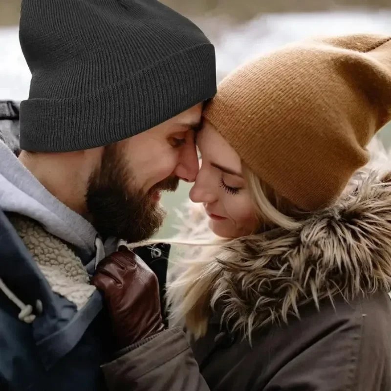 New Unisex Winter Hat Silk Satin Lined Beanies Men and Women Two-sided Protective Hair Style Warm Knitted Hat Woolen Hat