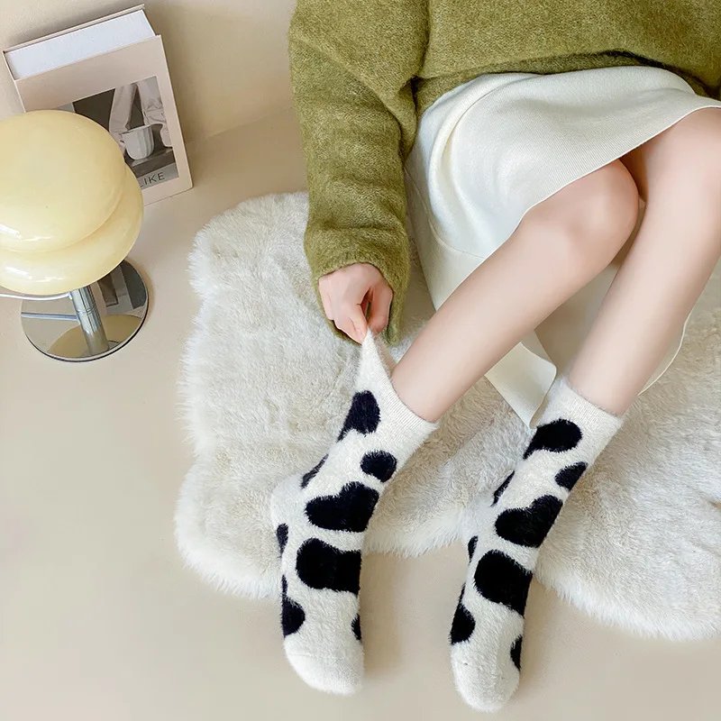 Cow Print Mink Plush Socks For Women Girl Mid Tube Stockings Warm Coral Velvet Sleep Floor Sock Winter Thermal Slipper Funny Sox