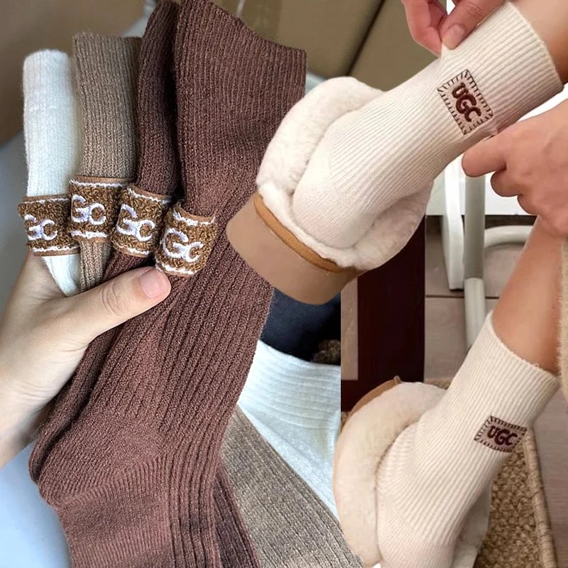 1/3/5pairs Women's Fashion Socks Ins Mid-Tube Sock Warm Knitted Snow Boot Sock Heel Furry Label Winter Thickened Mid-Calf Socks 1/3/5pairs Women's Fashion Socks Ins Mid-Tube Sock Warm Knitted Snow Boot Sock Heel Furry Label Winter Thickened Mid-Calf Socks