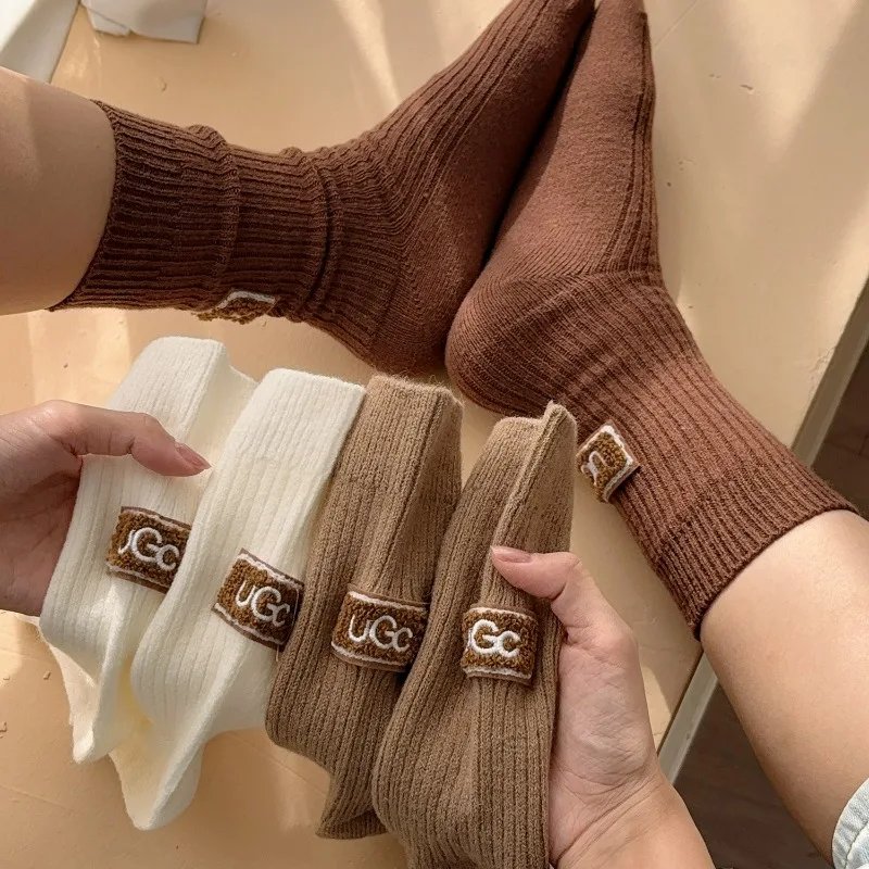 1/3/5pairs Women's Fashion Socks Ins Mid-Tube Sock Warm Knitted Snow Boot Sock Heel Furry Label Winter Thickened Mid-Calf Socks 1/3/5pairs Women's Fashion Socks Ins Mid-Tube Sock Warm Knitted Snow Boot Sock Heel Furry Label Winter Thickened Mid-Calf Socks