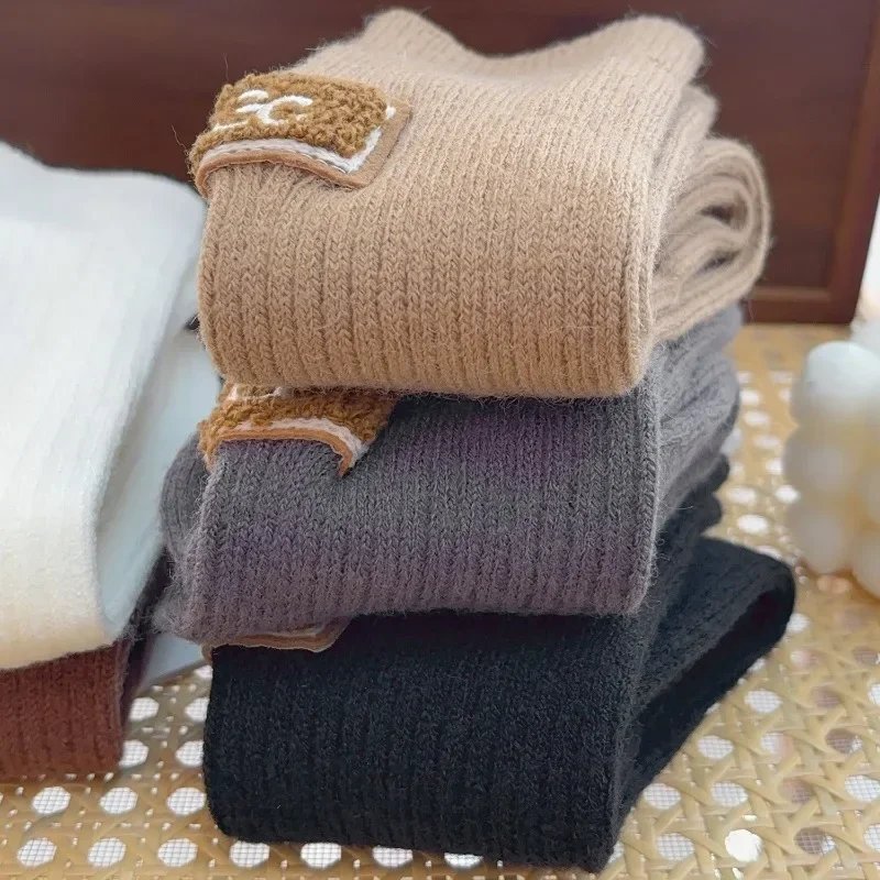 1/3/5pairs Women's Fashion Socks Ins Mid-Tube Sock Warm Knitted Snow Boot Sock Heel Furry Label Winter Thickened Mid-Calf Socks 1/3/5pairs Women's Fashion Socks Ins Mid-Tube Sock Warm Knitted Snow Boot Sock Heel Furry Label Winter Thickened Mid-Calf Socks