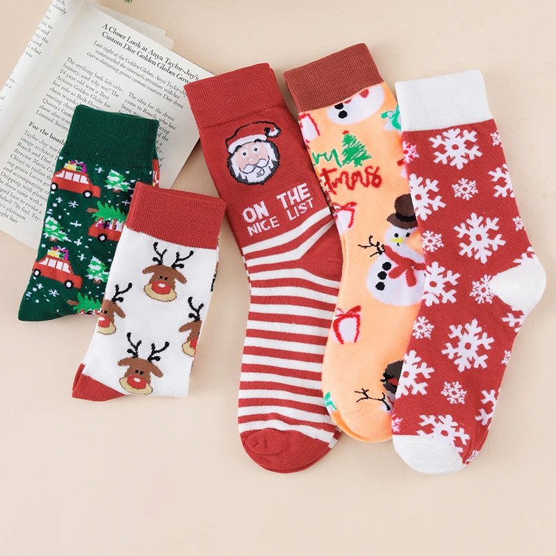 1/3/5/10 Pairs Random Women Autumn Winter Christmas Cartoon Stripe Snowflake Comfortable Breathable Mid‑Calf Socks