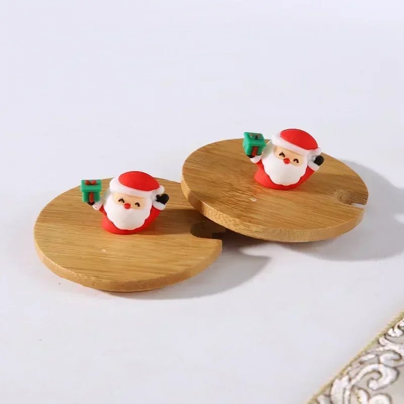 Hot Selling Christmas Ceramic Mug Cup with Lid and Spoon Christmas Gift Set Coffee Cup in Gift Box Festive Theme Ceramic Hot Selling Christmas Ceramic Mug Cup with Lid and Spoon Christmas Gift Set Coffee Cup in Gift Box Festive Theme Ceramic